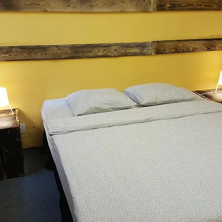 Krudy12 Hostel